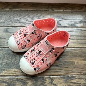Native x Disney Jefferson Waterproof Shoes (Minnie Mouse, Toddler Size 7)
